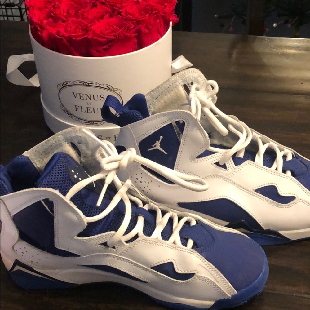 Air Jordan high tops 5.5y 🏀 👟 - Picture 1 of 5